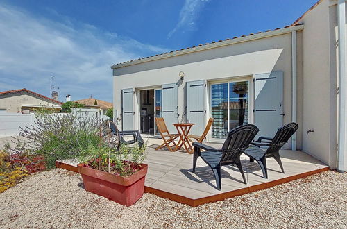 Foto 1 - Casa con 1 camera da letto a Saint-Palais-sur-Mer con terrazza