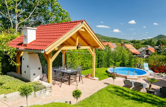 Apartamento de 4 quartos em Badacsonytomaj com piscina privada e jardim - Foto 2