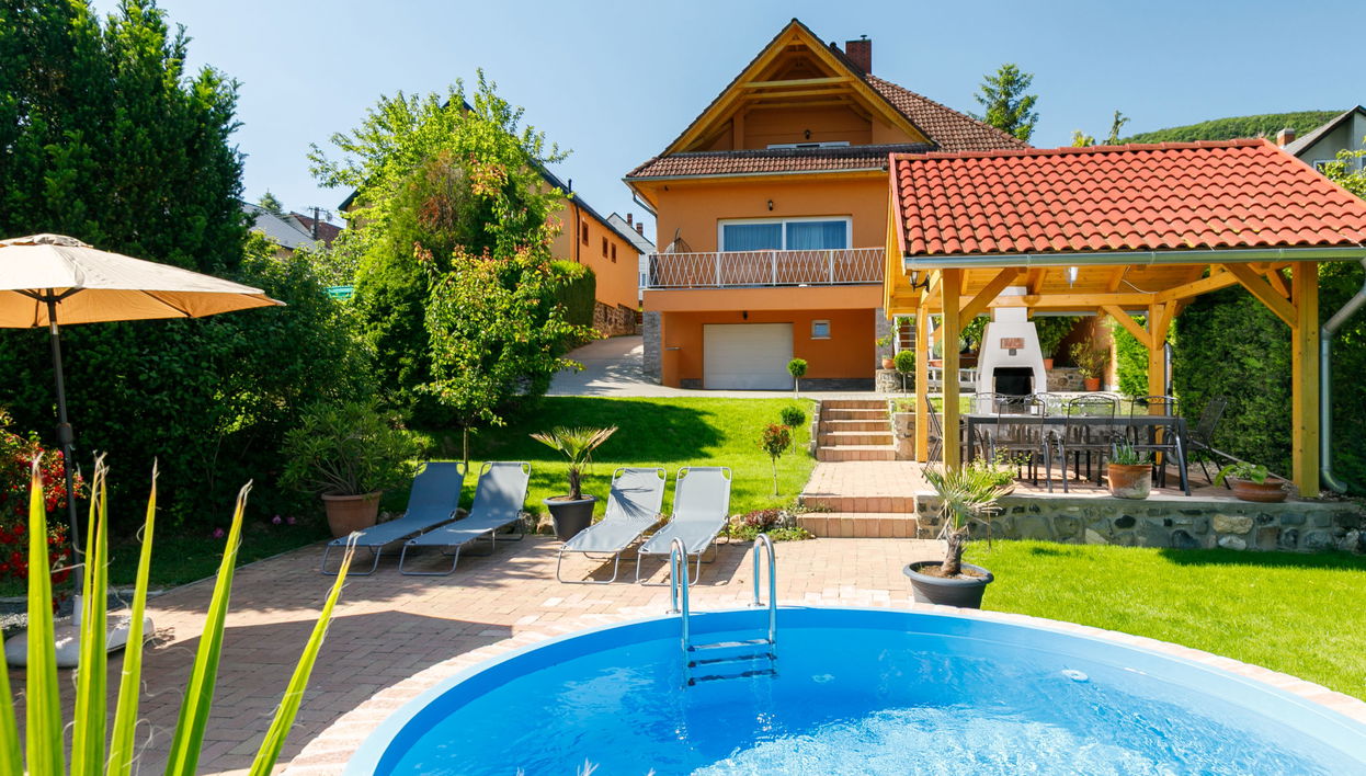 Apartamento de 4 quartos em Badacsonytomaj com piscina privada e jardim - Foto 1