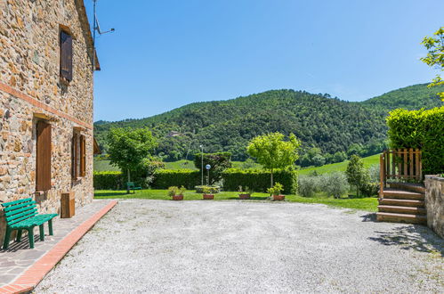 Foto 30 - Apartamento de 3 habitaciones en Volterra con piscina y jardín