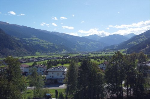 Foto 13 - Apartamento de 2 habitaciones en Fügen con vistas a la montaña