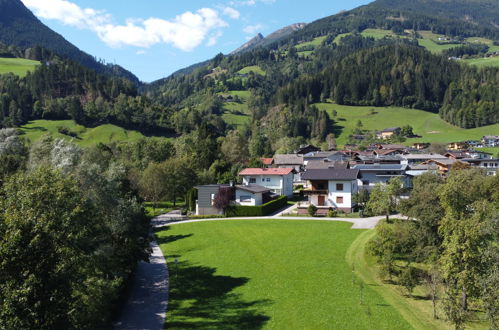 Foto 8 - Appartamento con 2 camere da letto a Fügen con vista sulle montagne