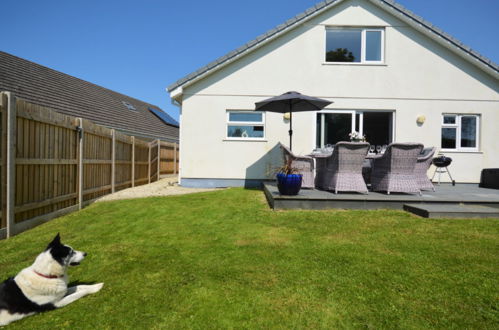 Photo 15 - 3 bedroom House in Padstow with garden and sea view