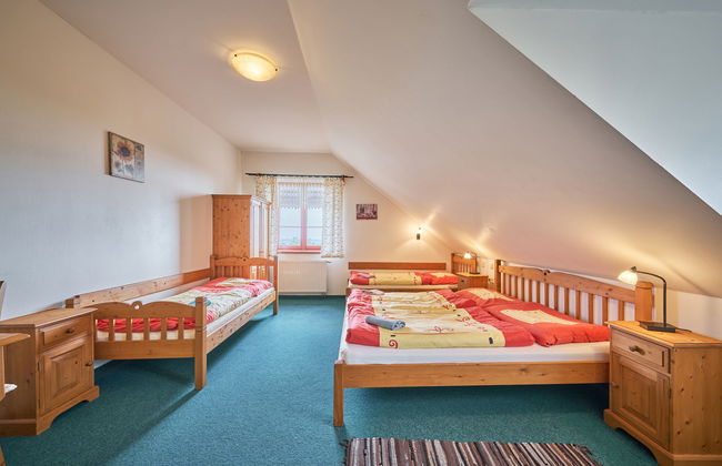 Casa de 7 quartos em Úhlejov com piscina privada e jardim - Foto 34