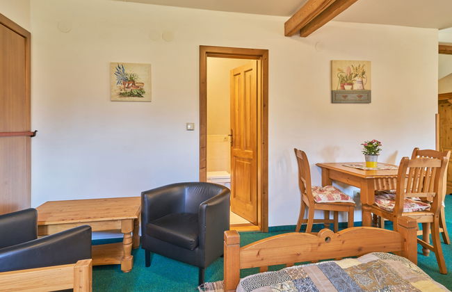 Casa de 7 quartos em Úhlejov com piscina privada e jardim - Foto 27
