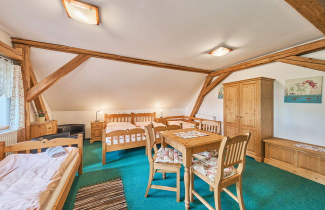 Casa de 7 quartos em Úhlejov com piscina privada e jardim - Foto 38