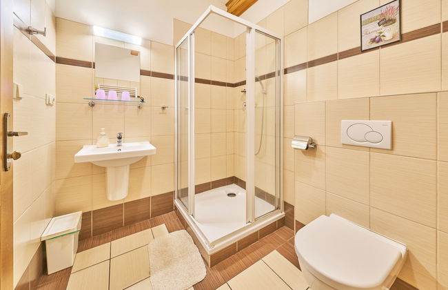 Casa de 7 quartos em Úhlejov com piscina privada e jardim - Foto 42