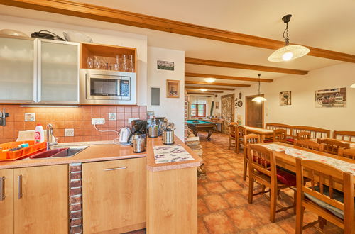 Foto 9 - Casa con 7 camere da letto a Úhlejov con piscina privata e giardino
