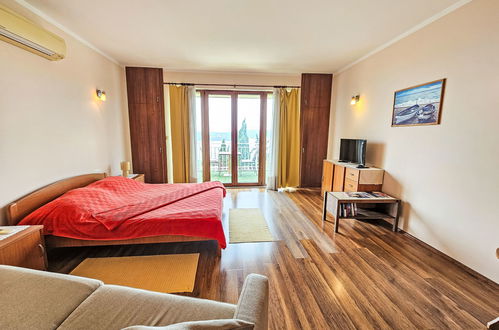 Foto 7 - Apartamento de 1 quarto em Dubrovnik com piscina e jardim