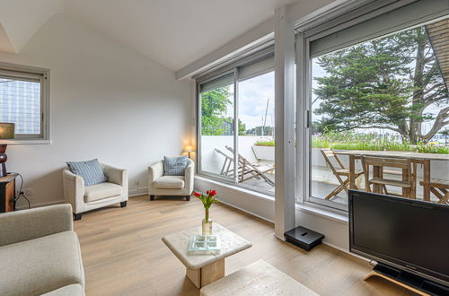 Foto 8 - Appartamento con 2 camere da letto a La Trinité-sur-Mer con terrazza