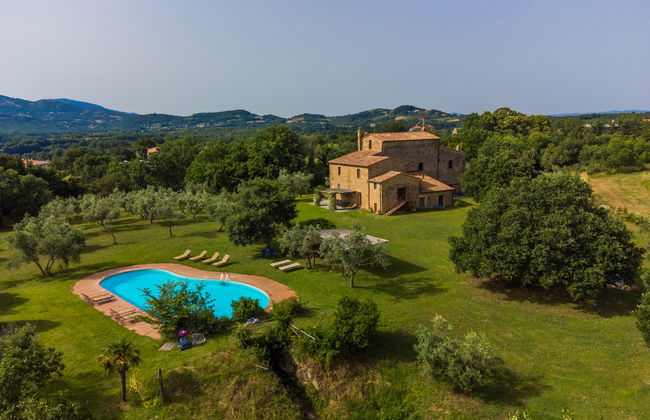 Apartamento de 1 quarto em Sorano com piscina e jardim - Foto 2