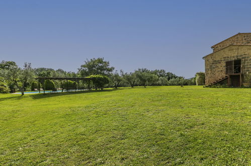 Foto 15 - Appartamento con 1 camera da letto a Sorano con piscina e giardino