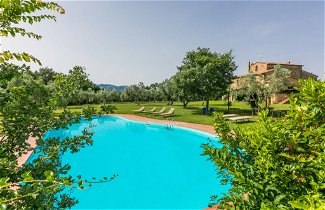 Foto 1 - Apartamento de 1 habitación en Sorano con piscina y jardín