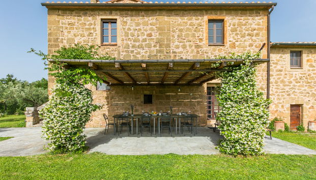 3 bedroom Apartment in Sorano with swimming pool and garden - Photo 2