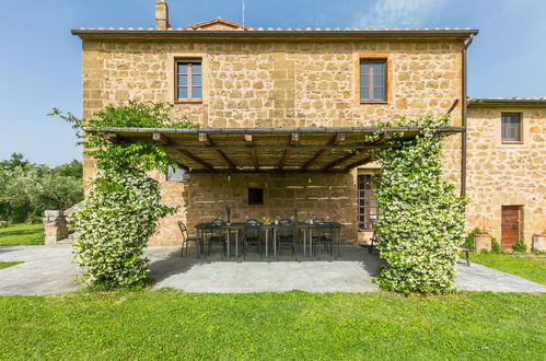 Photo 2 - Maison de 3 chambres à Sorano avec piscine et jardin