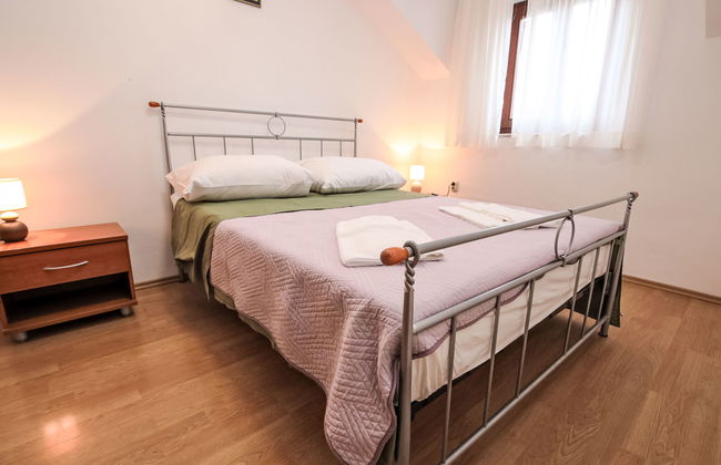 Haus mit 9 Schlafzimmern in Supetar mit privater pool und garten - Foto 21