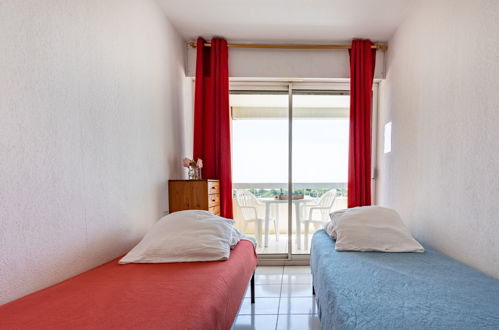 Foto 15 - Appartamento con 2 camere da letto a Canet-en-Roussillon con piscina e vista mare