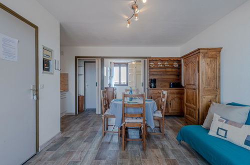 Foto 10 - Apartment mit 1 Schlafzimmer in Le Barcarès mit blick aufs meer