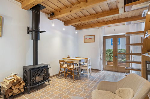 Photo 2 - Maison de 1 chambre à Bechyně avec jardin et terrasse