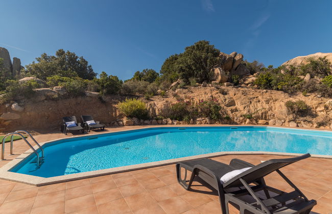 Casa de 3 quartos em Trinità d'Agultu e Vignola com piscina e jardim - Foto 18