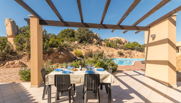 Maison de 3 chambres à Trinità d'Agultu e Vignola avec piscine et jardin - Photo 2