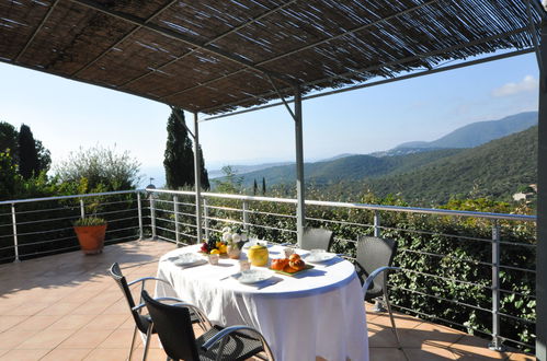 Photo 18 - Maison de 2 chambres à La Croix-Valmer avec terrasse et vues à la mer