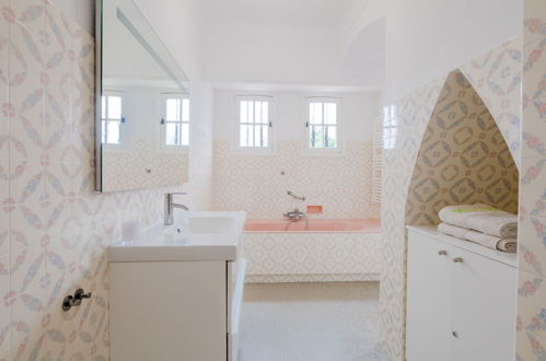 Foto 25 - Casa con 6 camere da letto a Sainte-Maxime con piscina privata e vista mare