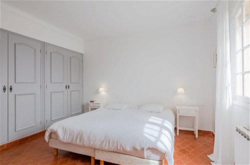 Foto 17 - Casa con 6 camere da letto a Sainte-Maxime con piscina privata e vista mare