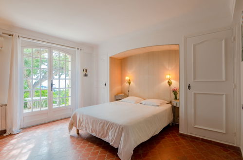 Foto 15 - Casa de 6 habitaciones en Sainte-Maxime con piscina privada y vistas al mar