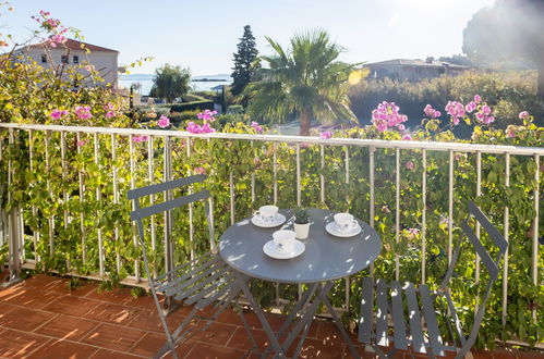 Photo 1 - Apartment in Le Lavandou with garden and sea view