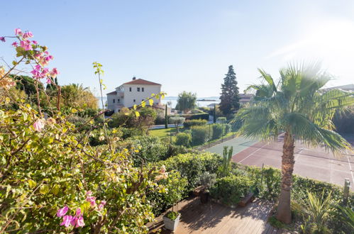 Foto 5 - Apartment in Le Lavandou mit garten und blick aufs meer