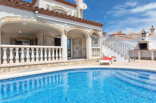 Photo 17 - Maison de 4 chambres à Mont-roig del Camp avec piscine privée et vues à la mer