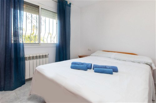 Photo 13 - Maison de 4 chambres à Mont-roig del Camp avec piscine privée et vues à la mer