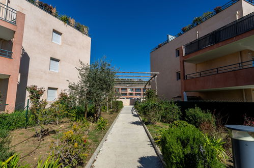 Photo 17 - Appartement de 1 chambre à Bormes-les-Mimosas avec piscine et jardin