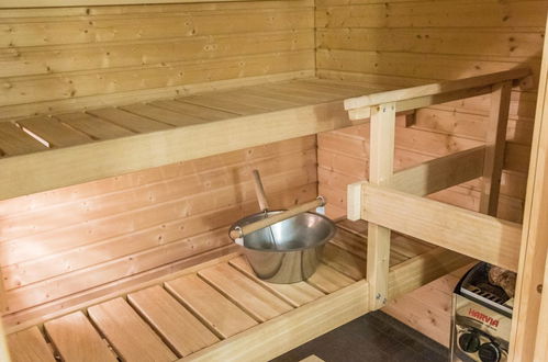 Foto 9 - Casa de 2 quartos em Kolari com sauna