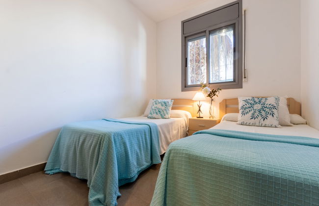 Casa de 4 quartos em Deltebre com piscina privada e jardim - Foto 19