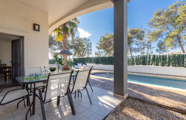 Casa de 4 quartos em Deltebre com piscina privada e jardim - Foto 2