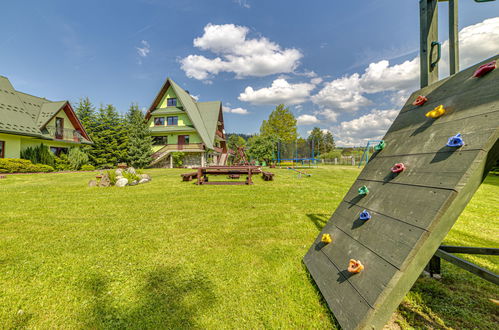 Foto 27 - Apartamento de 2 quartos em Bukowina Tatrzańska com piscina e vista para a montanha