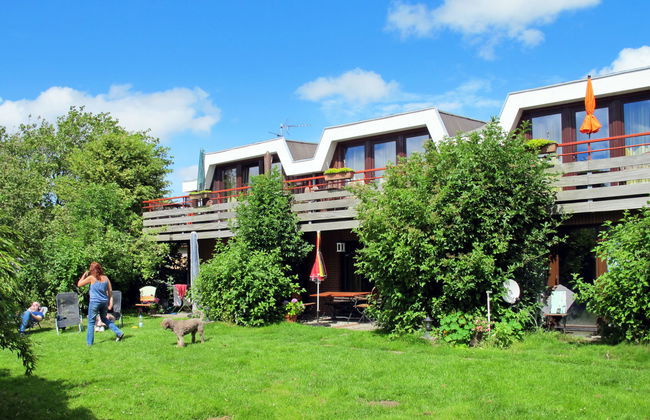 Apartamento de 3 quartos em Friedrichskoog com jardim e terraço - Foto 1