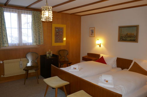 Foto 6 - Appartamento con 2 camere da letto a Grindelwald con vista sulle montagne