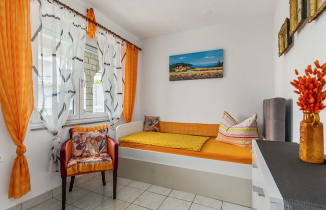 Apartamento de 2 quartos em Crikvenica com piscina e terraço - Foto 15