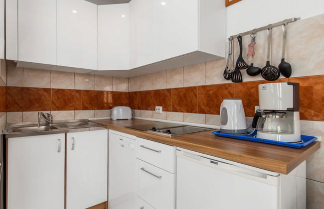 Apartamento de 2 quartos em Crikvenica com piscina e terraço - Foto 4