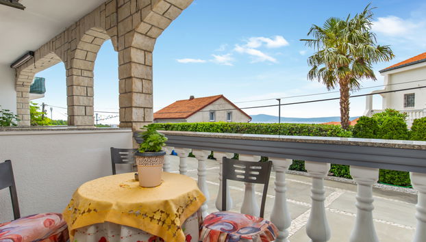Apartamento de 2 quartos em Crikvenica com piscina e terraço - Foto 5