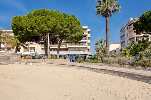 Foto 17 - Appartamento a Sainte-Maxime con vista mare