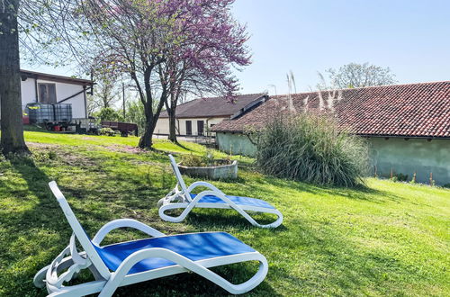 Photo 5 - Maison de 3 chambres à Asti avec piscine privée et jardin