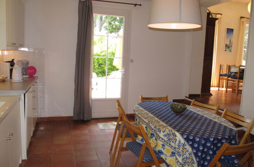 Photo 23 - 4 bedroom House in Tresques with private pool and garden