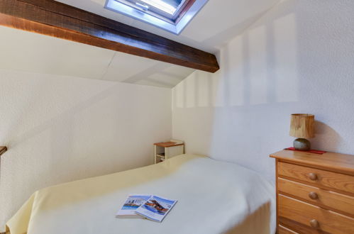 Foto 13 - Appartamento con 1 camera da letto a Cavalaire-sur-Mer con giardino e vista mare