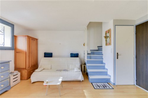 Foto 6 - Appartamento con 1 camera da letto a Cavalaire-sur-Mer con giardino e vista mare