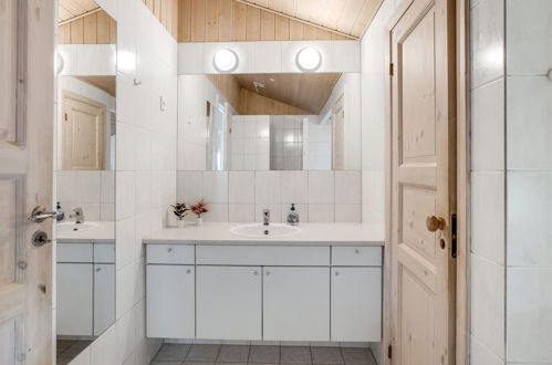 Foto 18 - Haus mit 4 Schlafzimmern in Rindby Strand mit terrasse und sauna