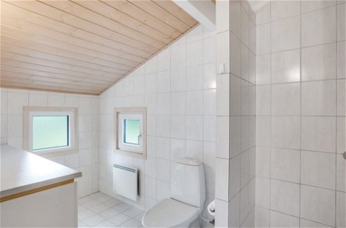 Foto 17 - Casa de 4 habitaciones en Rindby Strand con terraza y sauna